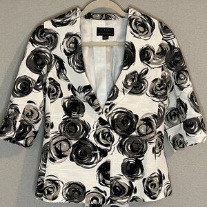 Black & White Dress Jacket with 3/4 length Sleeves Size 4